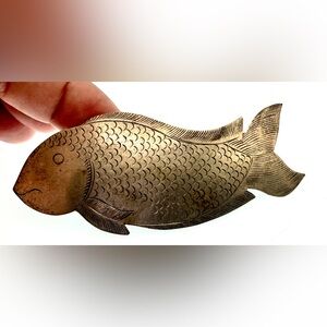 Vintage Silver Tone Large Engraved Fish Barrette Hair Clip